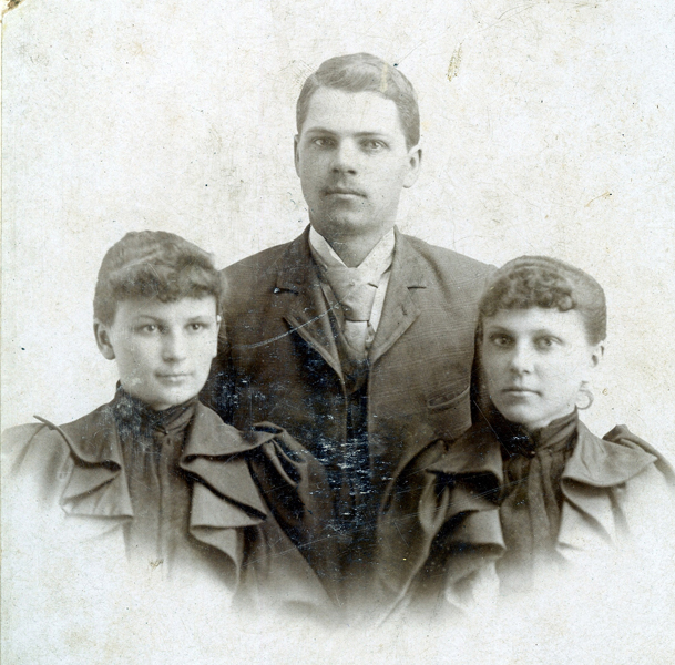 George, Ida and Esther Lewis